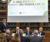 Álvaro Santos sublinha importância da articulação territorial na conferência “A Arquitetura do Poder Local”