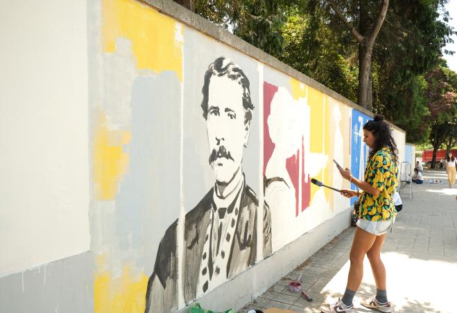 Camilo Castelo Branco ganha mural coletivo de arte urbana no Porto