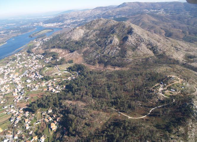 Gravuras rupestres no Monte de Góios, em Caminha, a um passo da classificação como monumento nacional