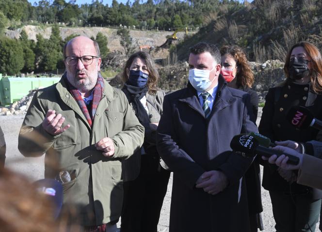 Visita à fase final de remoção de resíduos de São Pedro da Cova